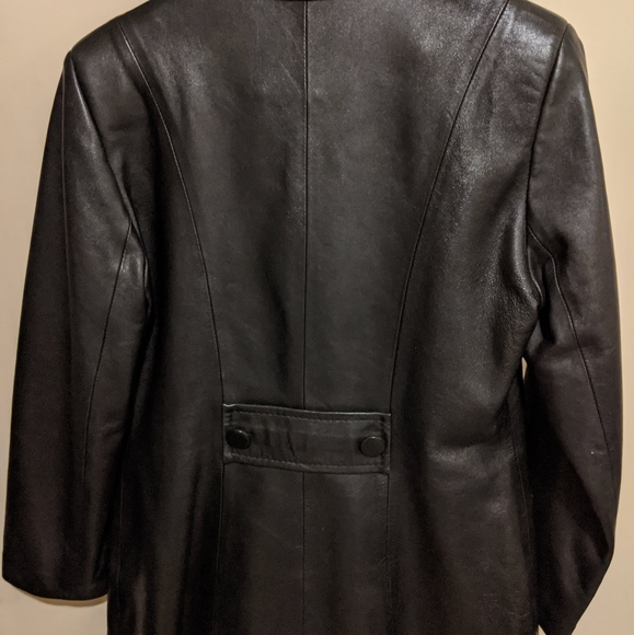 Leather jacket - Picture 2 of 4